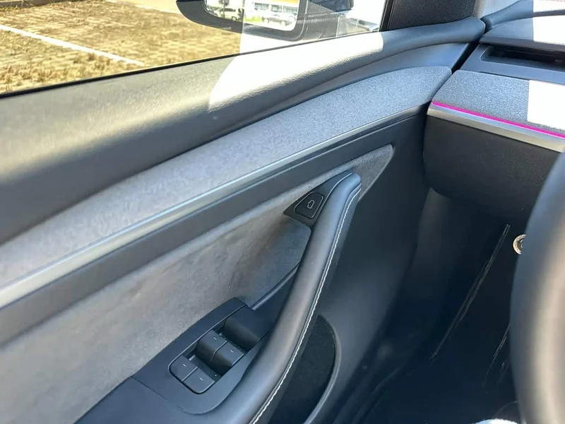 Tesla Model Y — фото 21