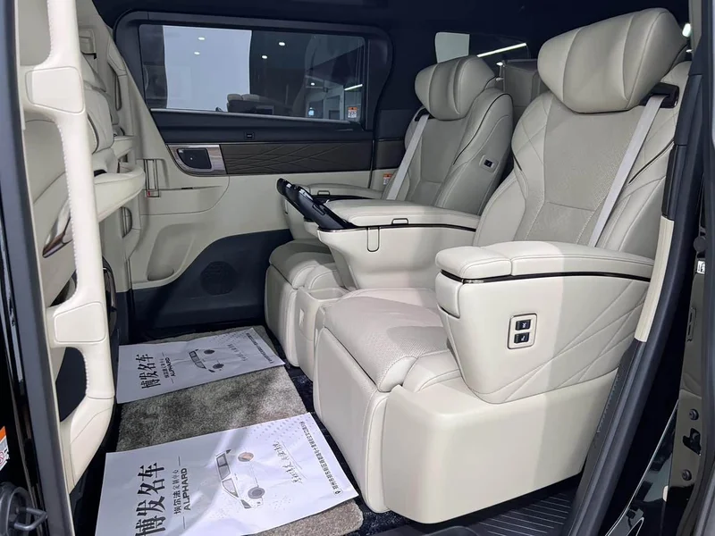 Toyota Vellfire — фото 12