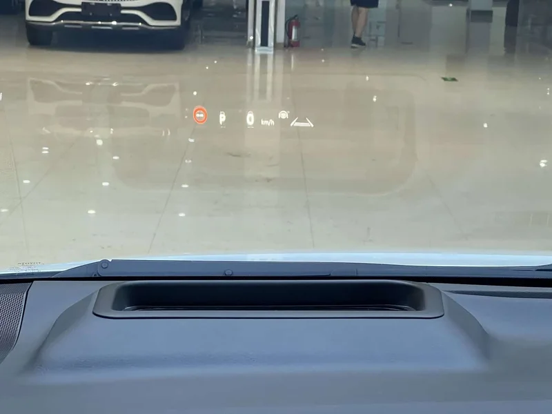 Toyota Vellfire — фото 11