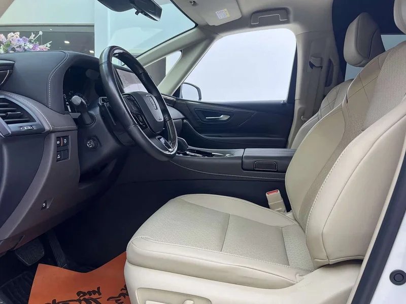 Toyota Vellfire — фото 15