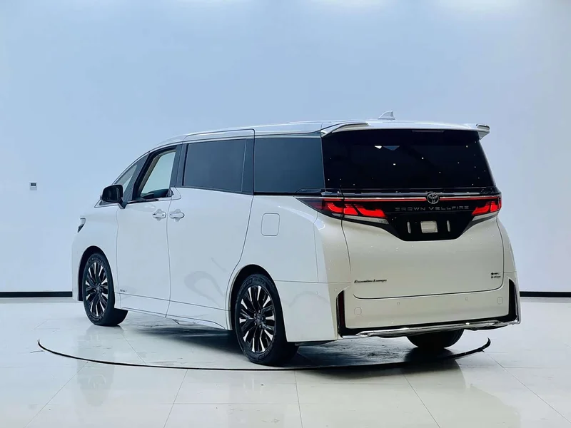 Toyota Vellfire — фото 5
