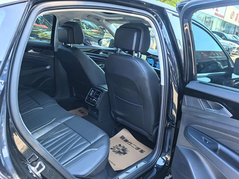 Volkswagen Passat — фото 8