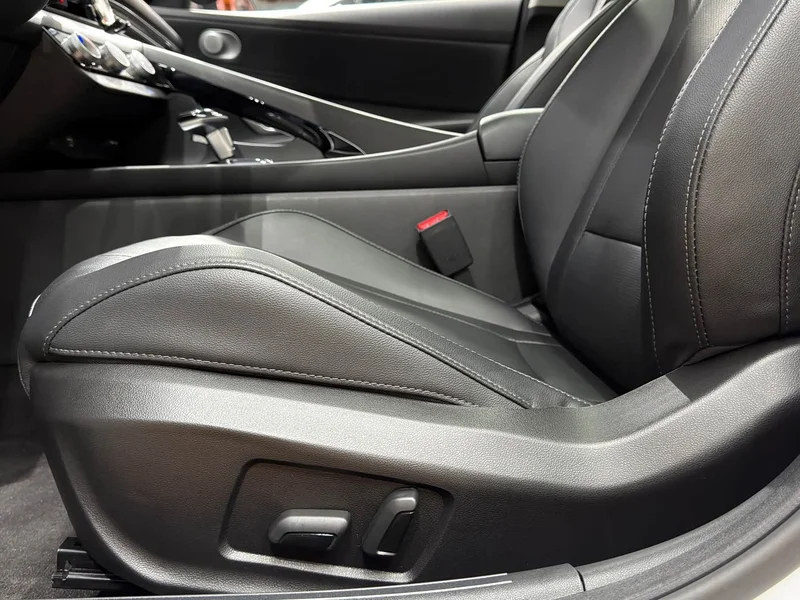 Hyundai Elantra — фото 9