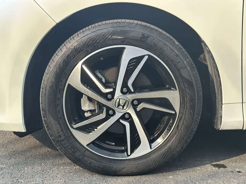 Honda Odyssey — фото 12