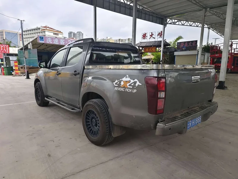 Isuzu D-MAX — фото 6