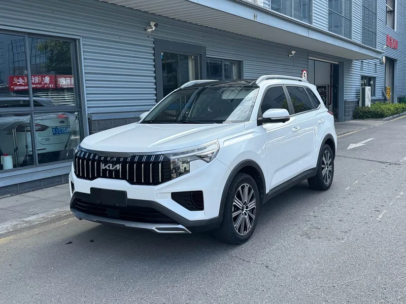 Kia Sportage — фото 1