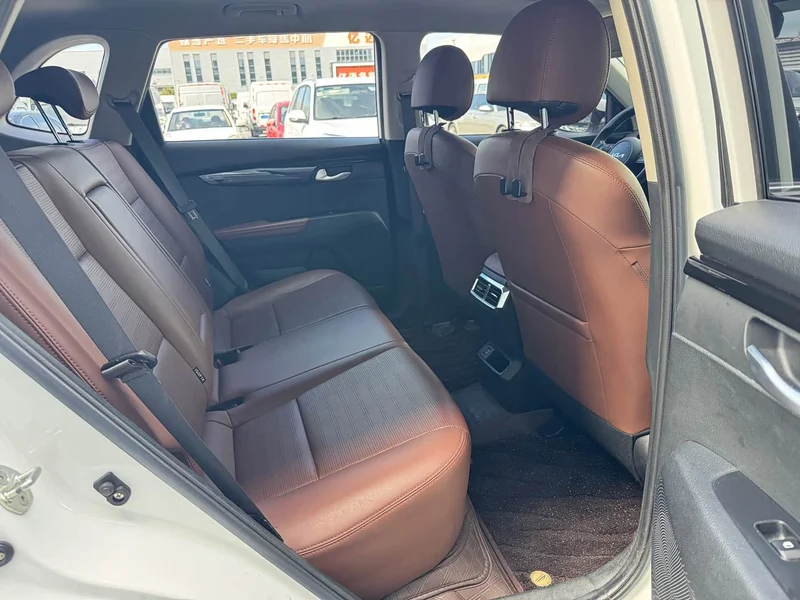 Kia Sportage — фото 11