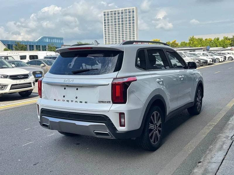 Kia Sportage — фото 15