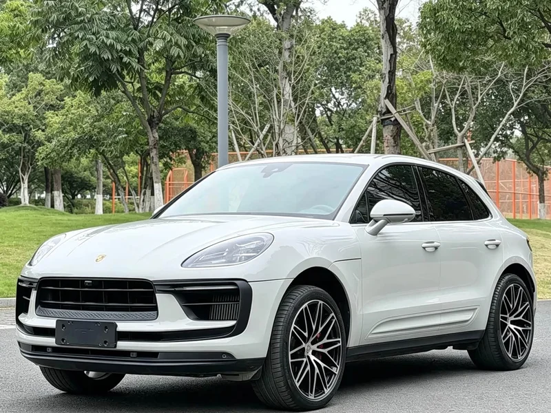 Porsche Macan — фото 1