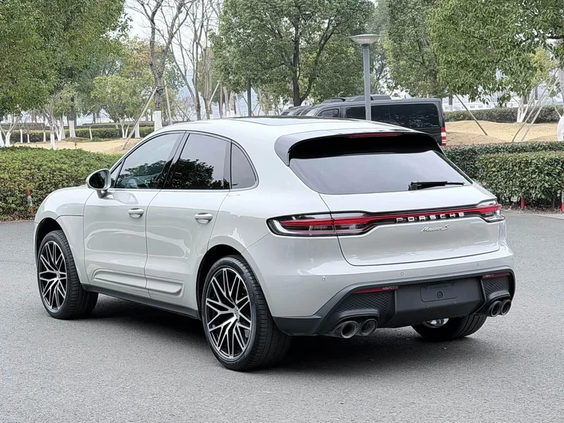 Porsche Macan — фото 18