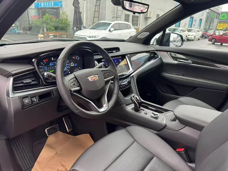 Cadillac XT6 — фото 4
