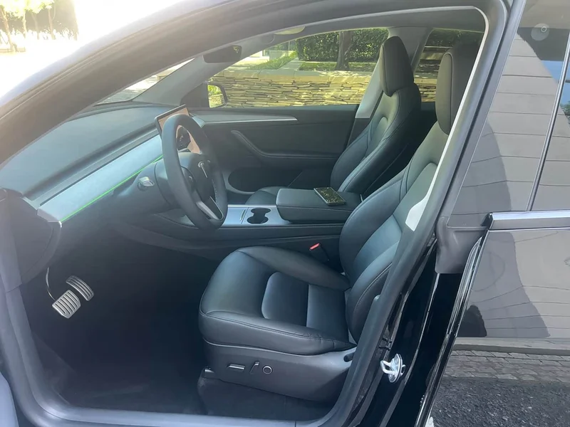 Tesla Model Y — фото 11
