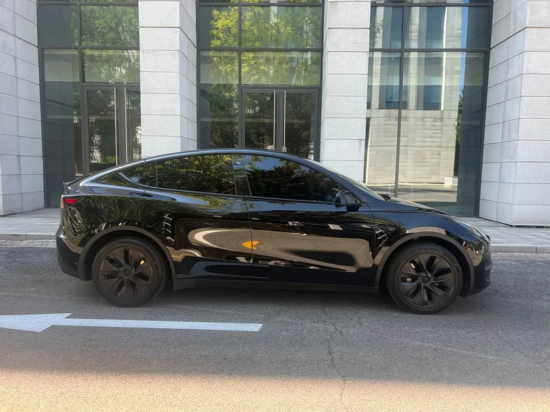 Tesla Model Y — фото 4