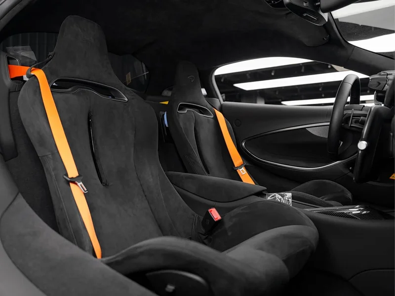 McLaren Artura — фото 31