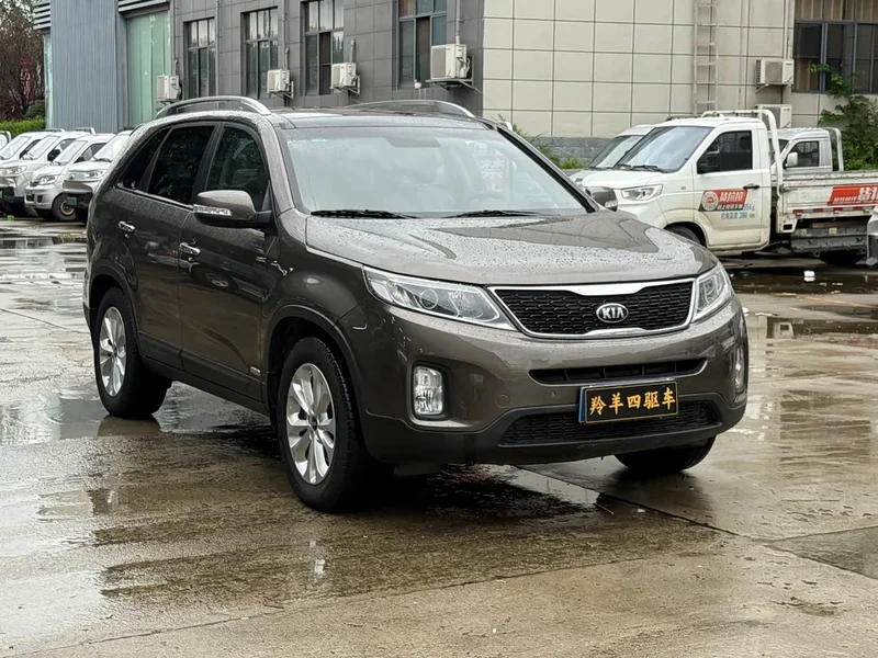 Kia Sorento — фото 3