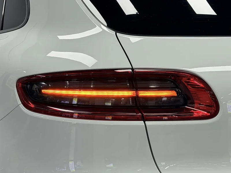 Porsche Macan — фото 17