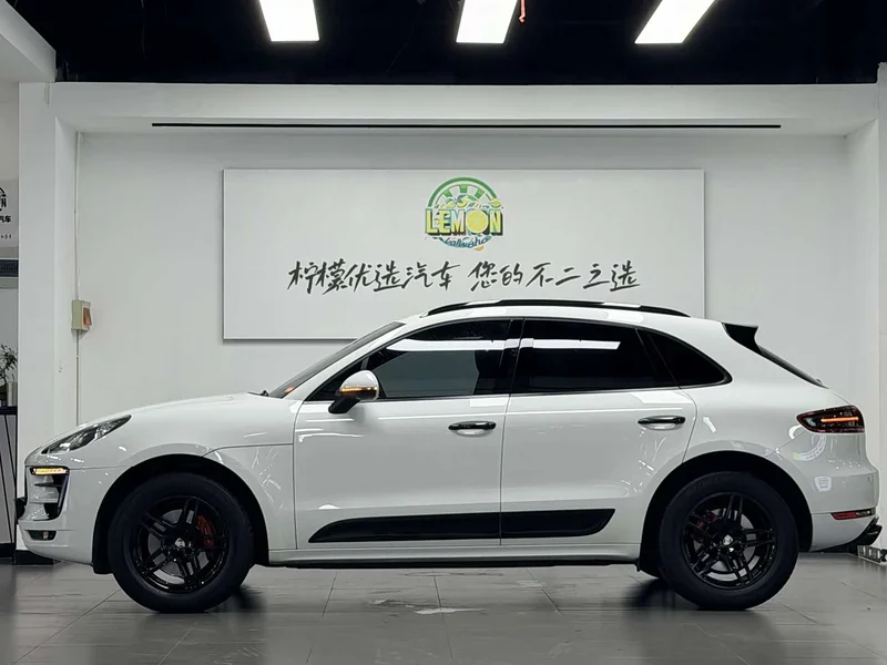 Porsche Macan — фото 6