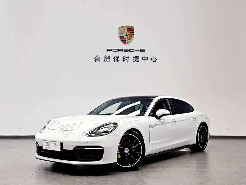 Porsche Panamera — фото 1