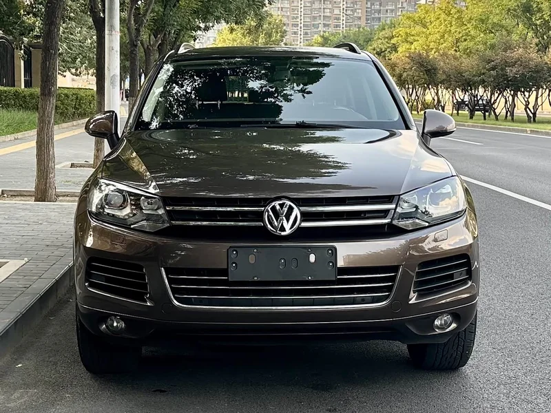 Volkswagen Touareg — фото 2