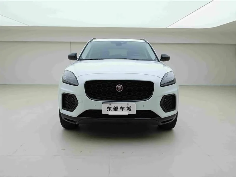 Jaguar E-PACE — фото 2