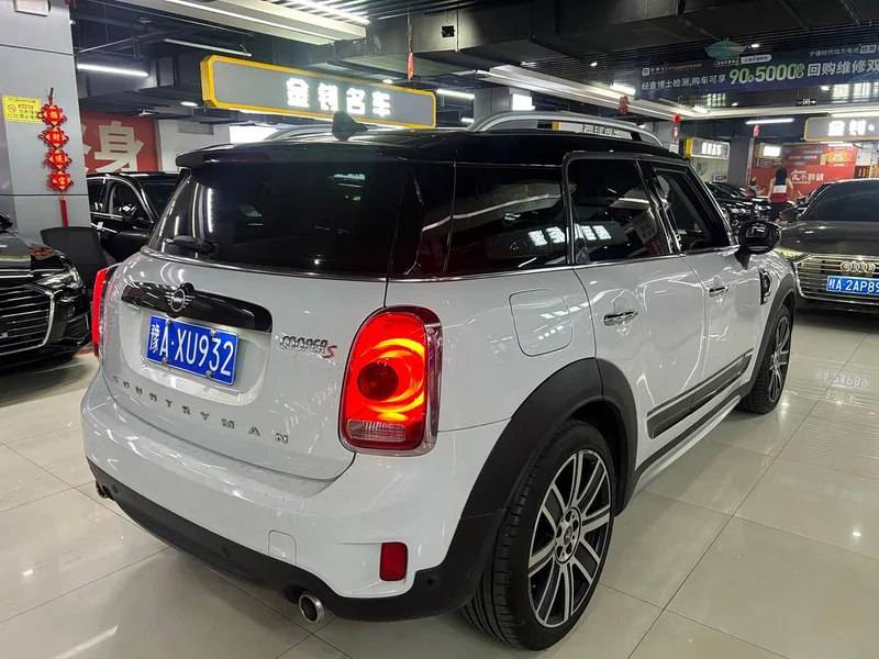 MINI COUNTRYMAN — фото 15