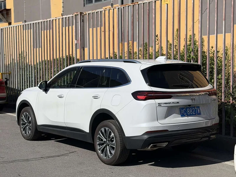 Buick Envision Plus — фото 3