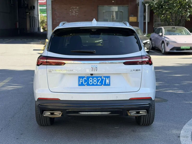 Buick Envision Plus — фото 9