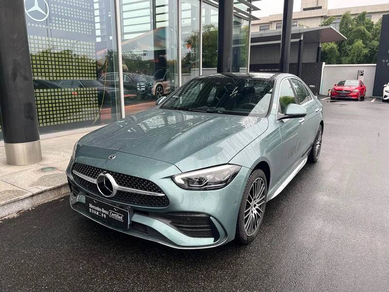 Mercedes-Benz C-Class — фото 1