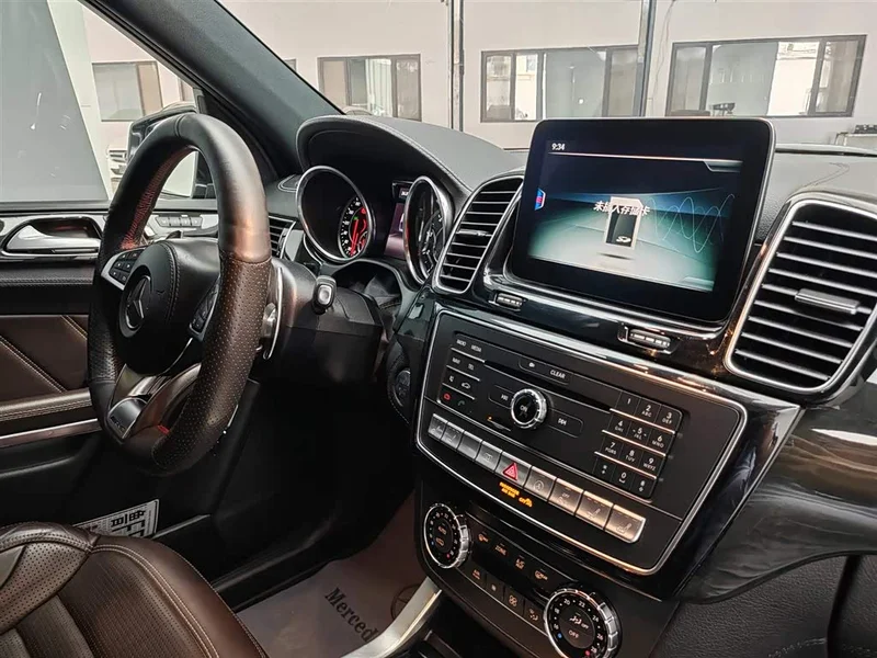 Mercedes-Benz GLS AMG — фото 8