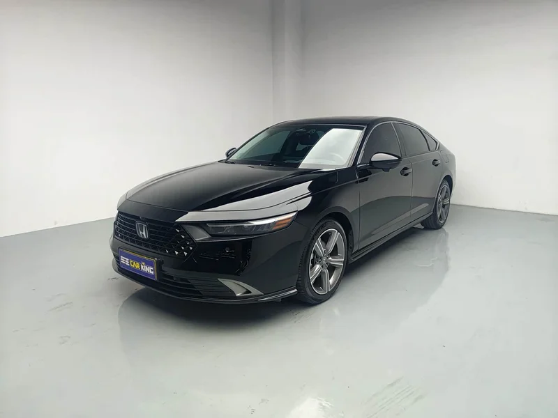 Honda Accord — фото 1