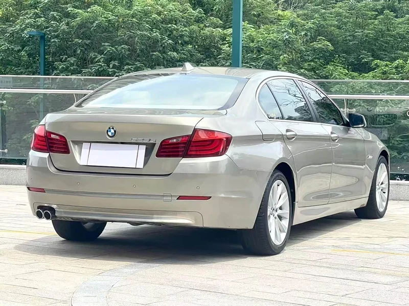 BMW 5-Series — фото 4