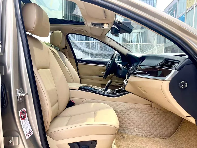 BMW 5-Series — фото 7