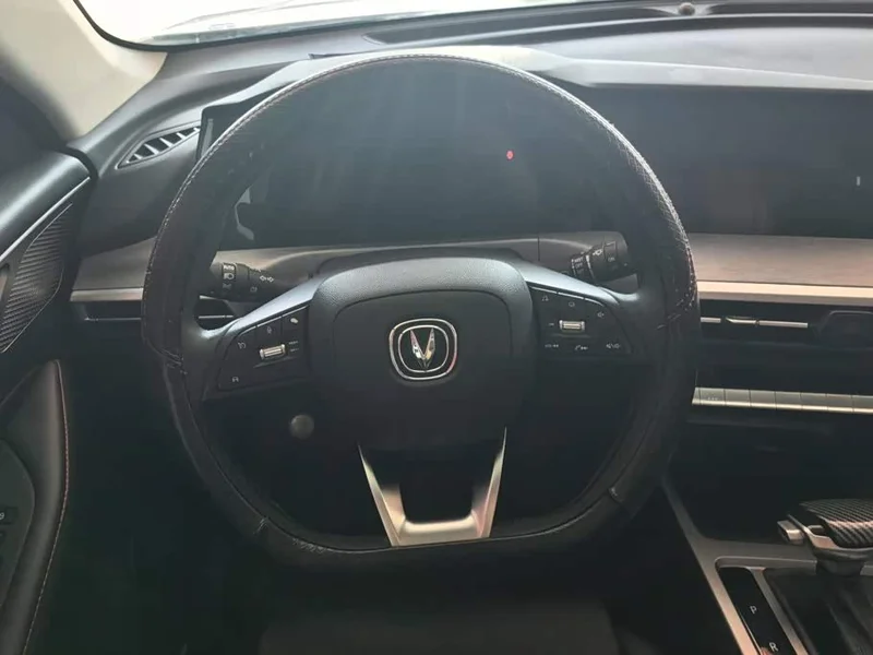 Changan CS35PLUS — фото 15