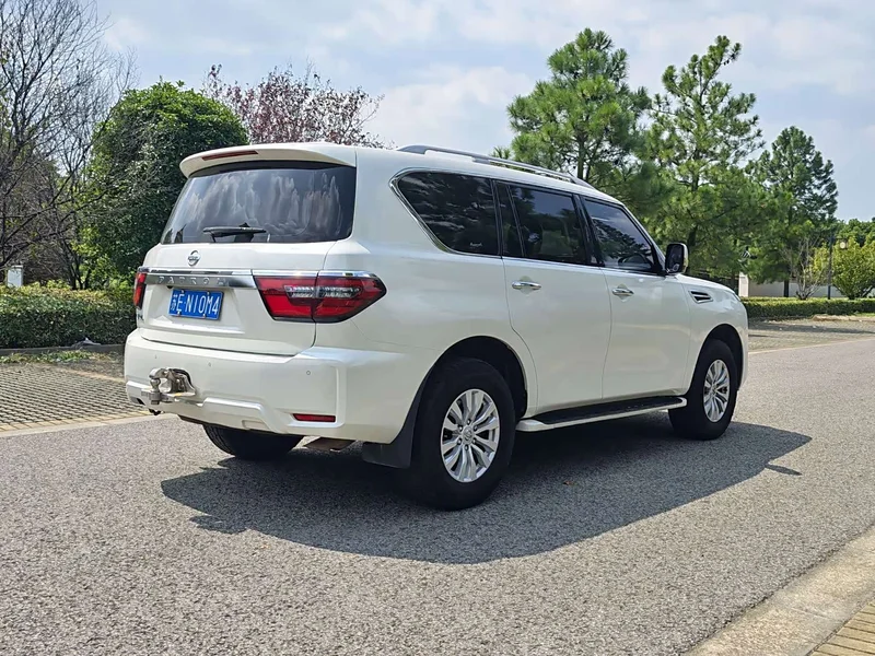 Nissan Patrol — фото 16