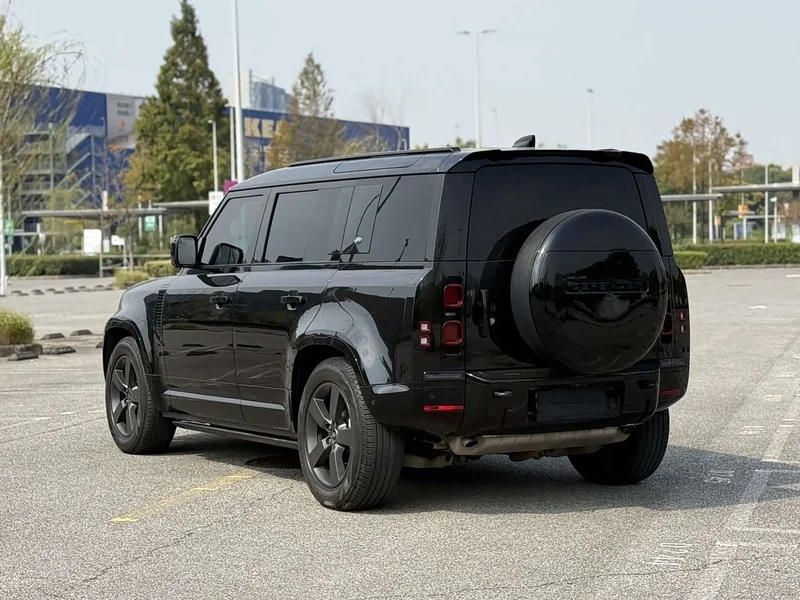 Land Rover Defender — фото 6