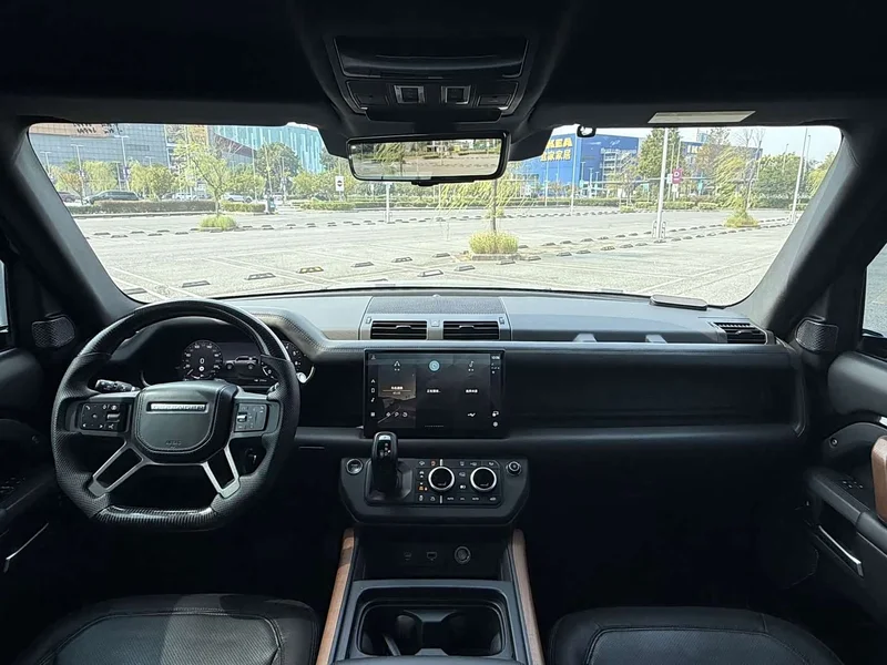 Land Rover Defender — фото 10