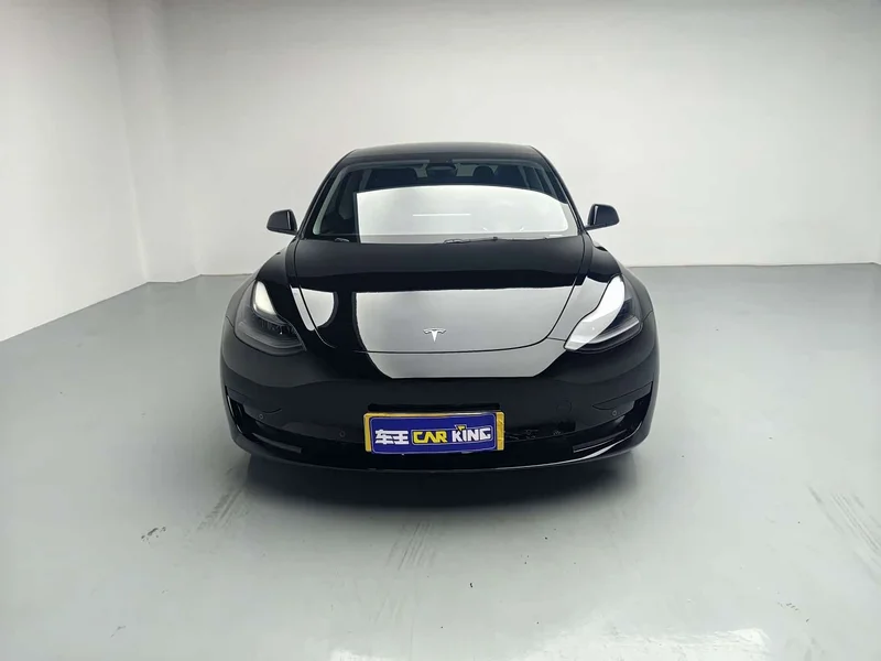 Tesla Model 3 — фото 3