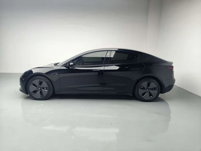 Tesla Model 3 — фото 6