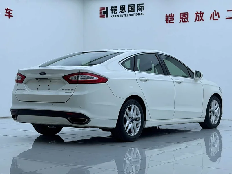 Ford Mondeo — фото 4