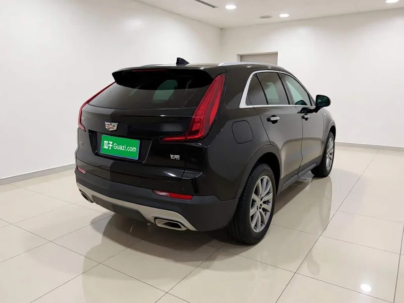 Cadillac XT4 — фото 6