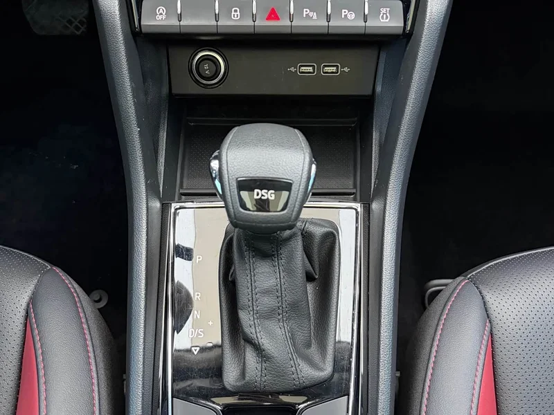 Skoda Karoq — фото 17