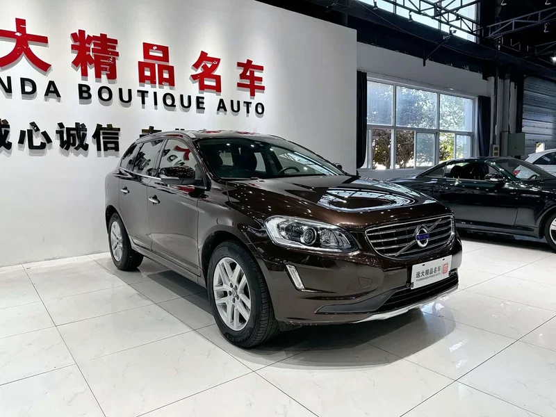 Volvo XC60 — фото 3
