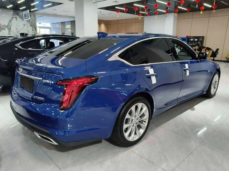 Cadillac CT5 — фото 4