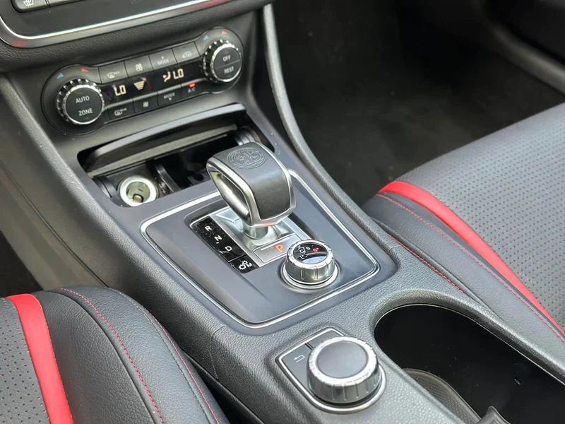 Mercedes-Benz GLA AMG — фото 12