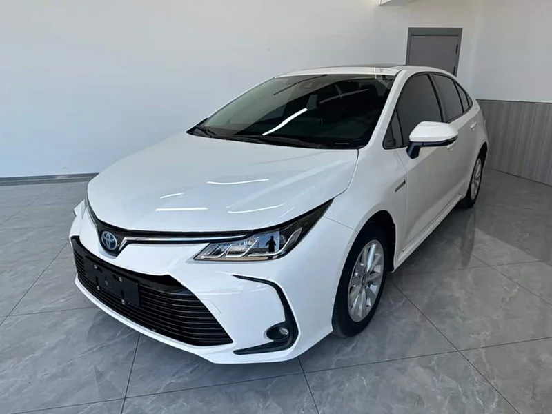 Toyota Corolla — фото 1