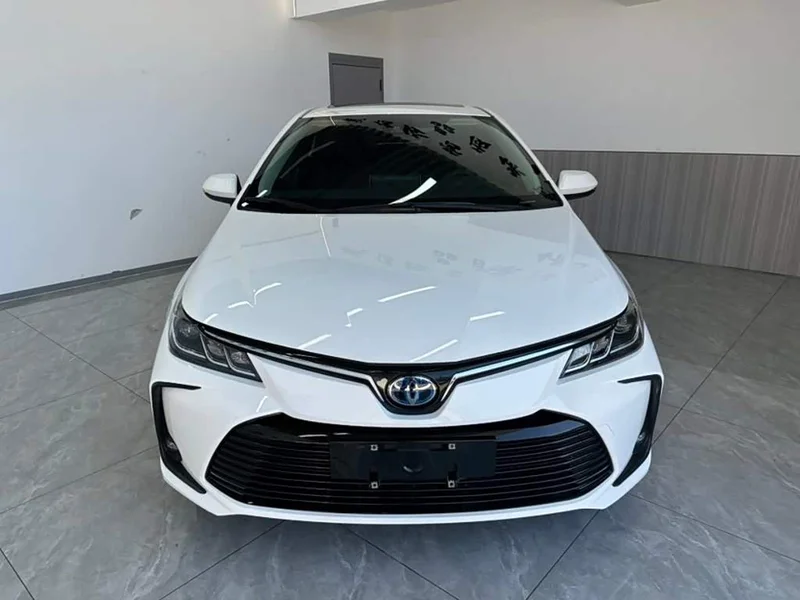 Toyota Corolla — фото 2