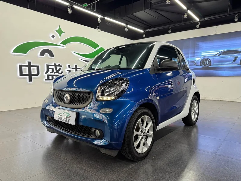 Smart Fortwo — фото 1