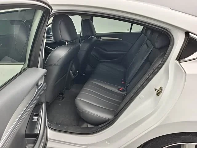 Mazda Atenza — фото 15