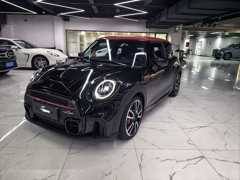 MINI JCW — фото 1