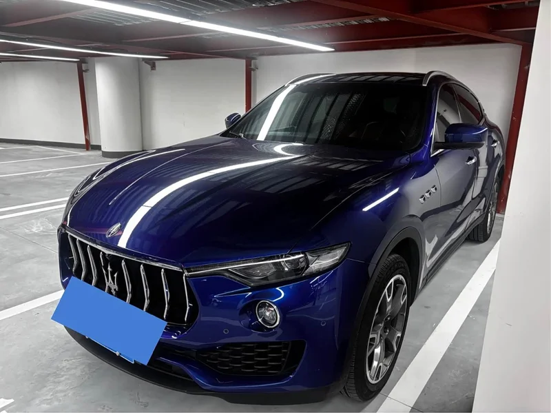 Maserati Levante — фото 1